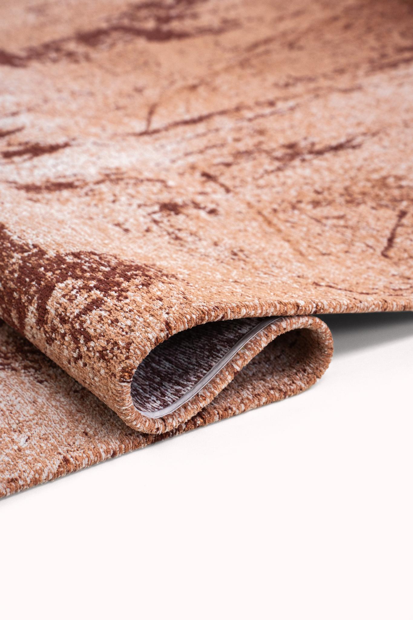 Tandoori Rug | Size: 280 × 390 cm