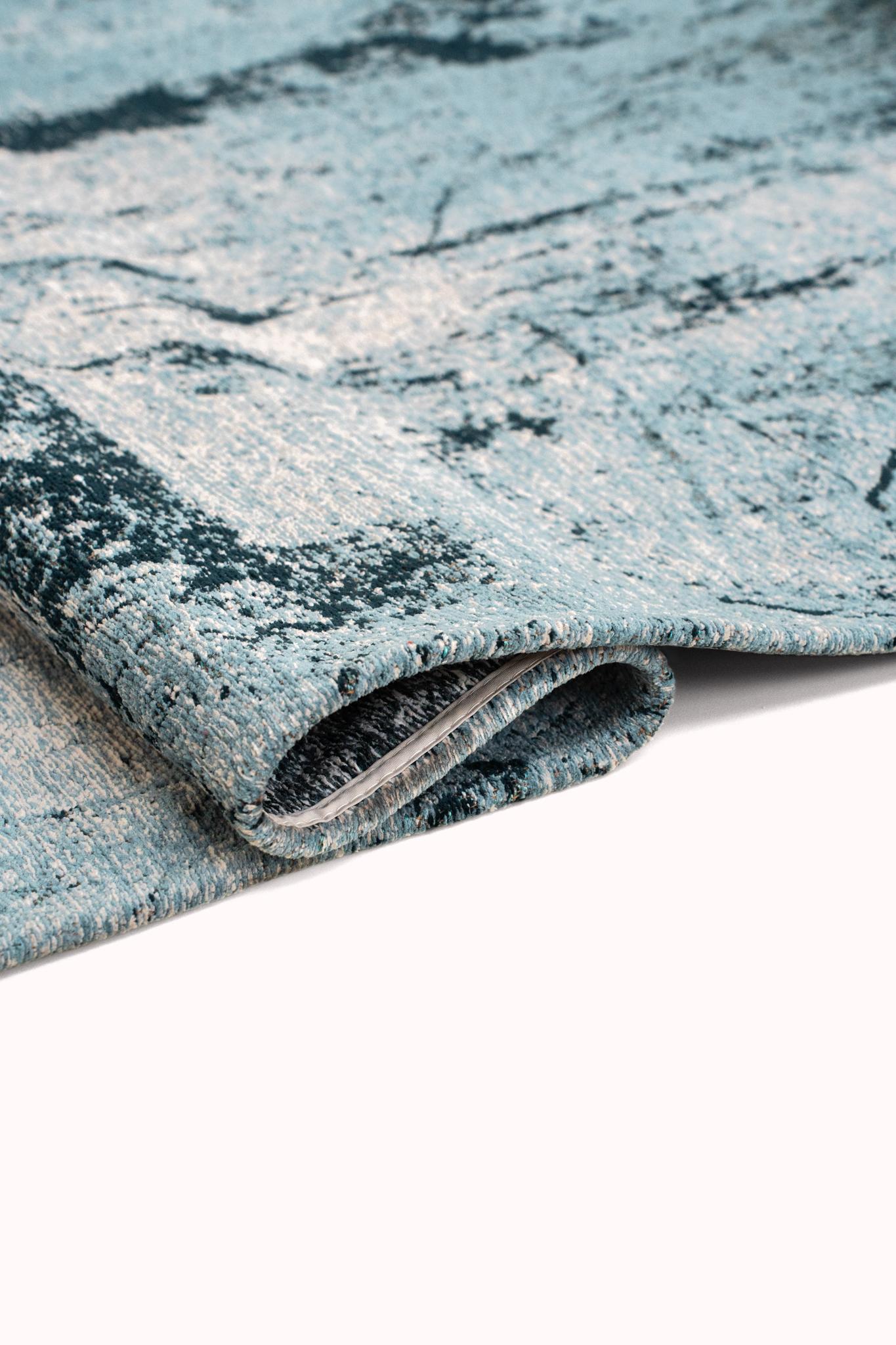 Dragonfly Rug | Size: 200 × 280 cm