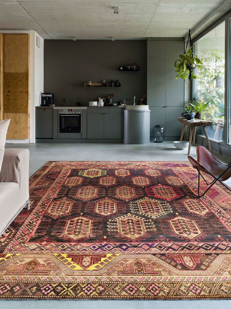 Original Natural Black Rug | Size: 274 × 365 cm
