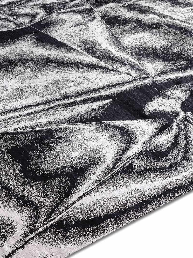 True Black & White Rug