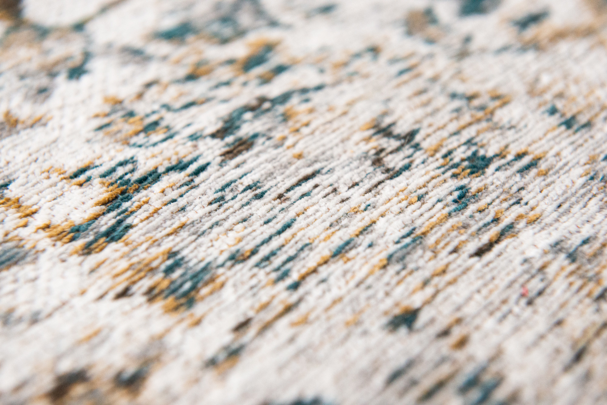 Fener Rug | Size: 240 × 340 cm