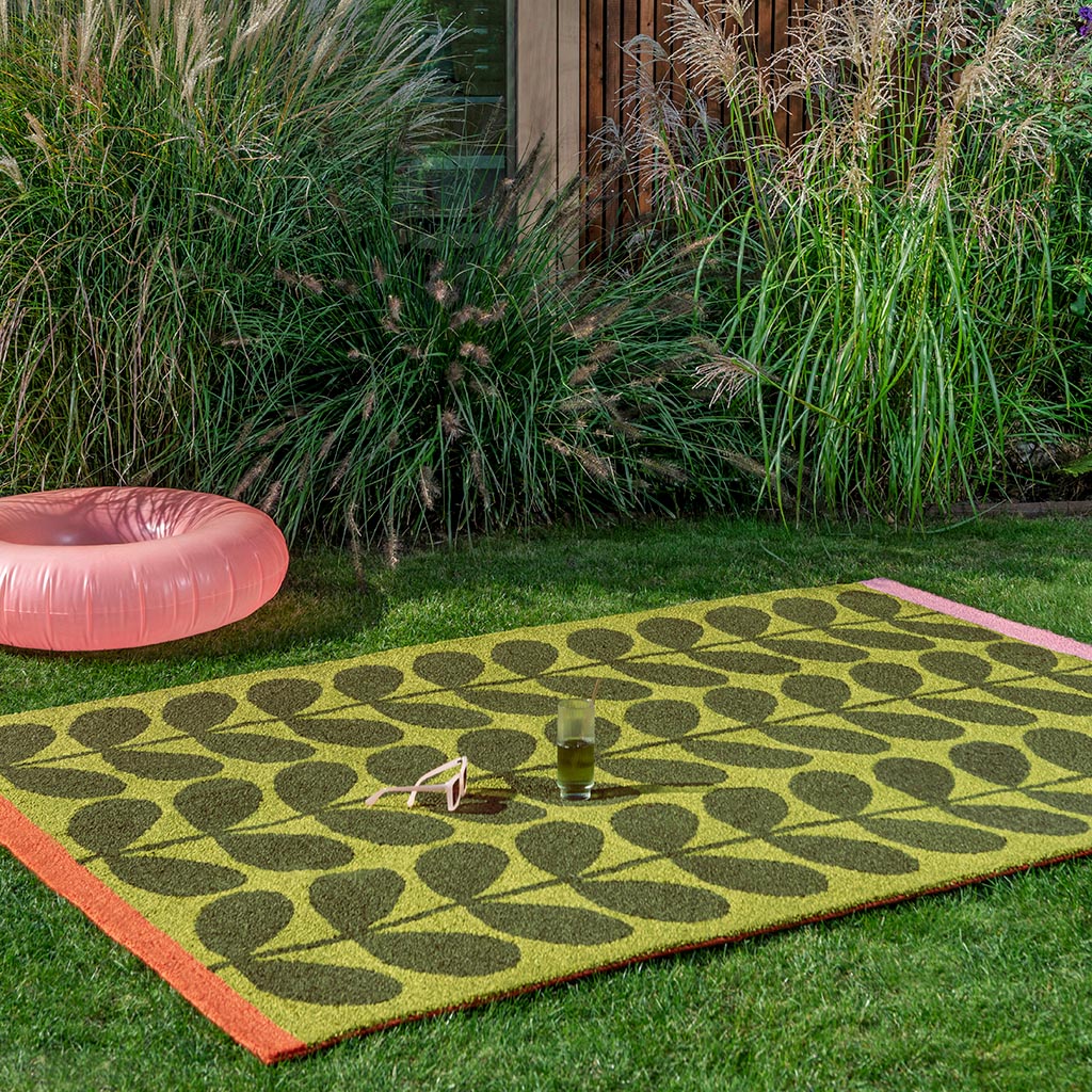 Solid Stem Outdoor Rug | Size: 160 × 230 cm