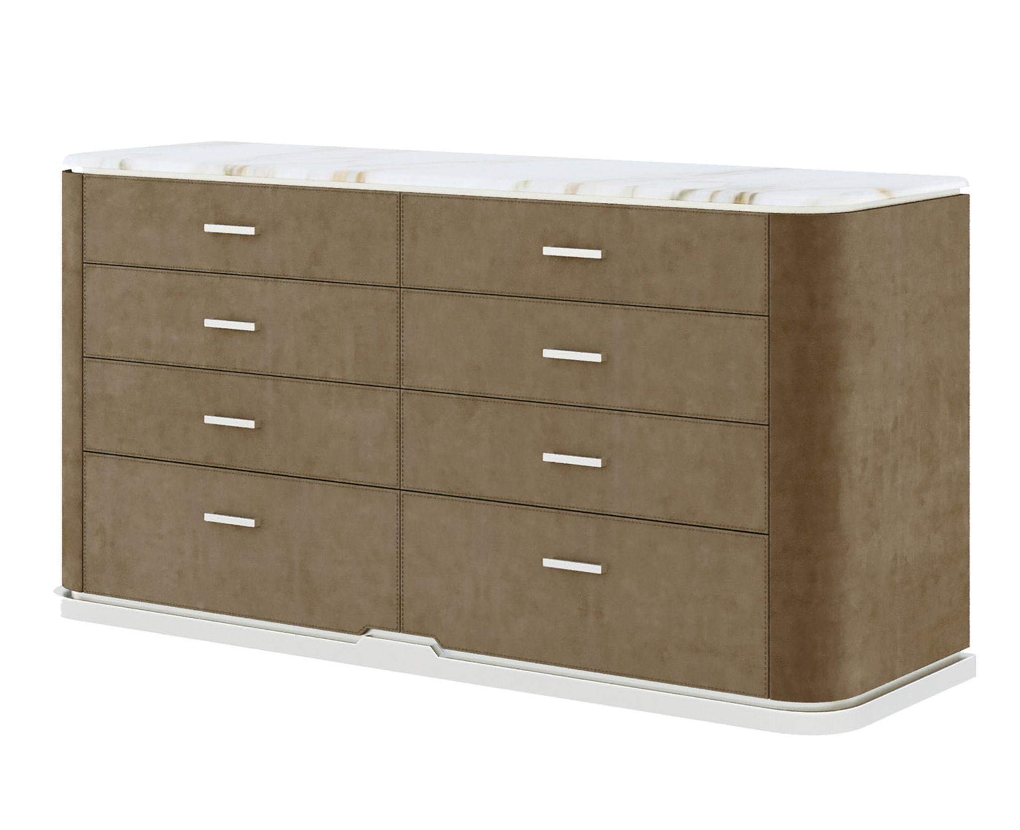 Lola Dresser