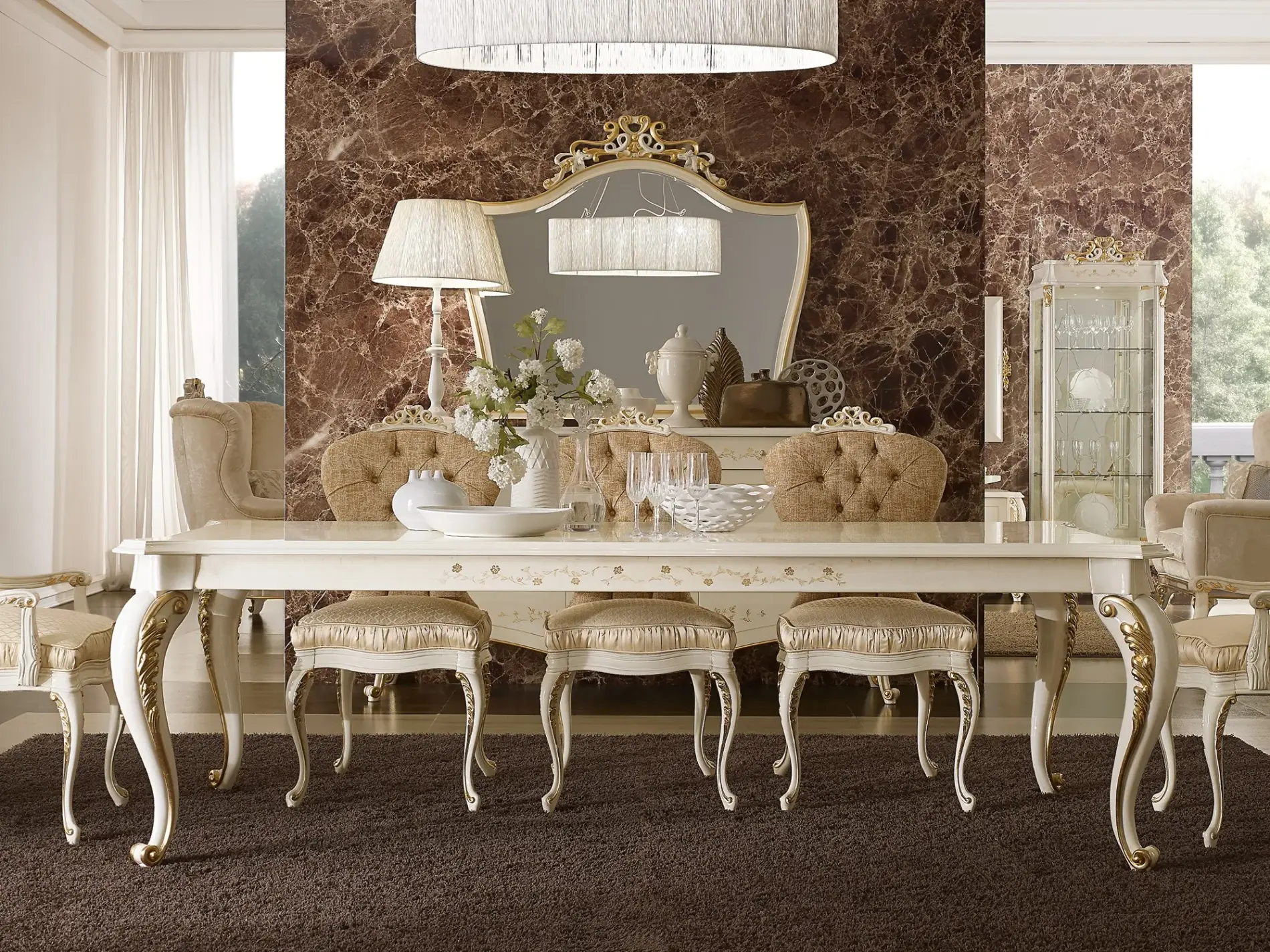 طاولة طعام إيطالية بيج | الأبعاد: W 250 × D 120 × H 80 cm