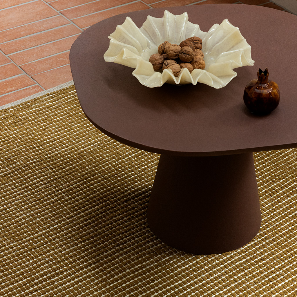 Frame Mustard Rug | Size: 140 × 200 cm