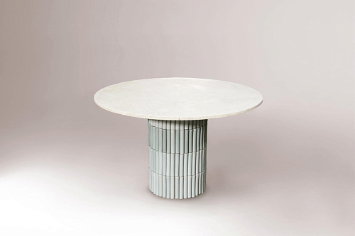 Nouvelle Vague Table