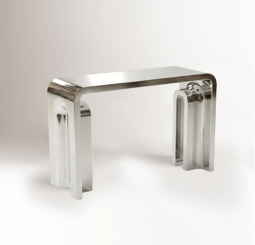 Pliè Crafted Console
