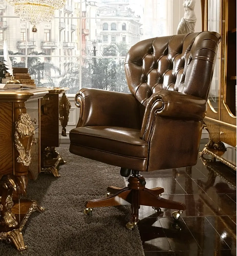 كرسي بذراعين دولتشي فيتا دوّار