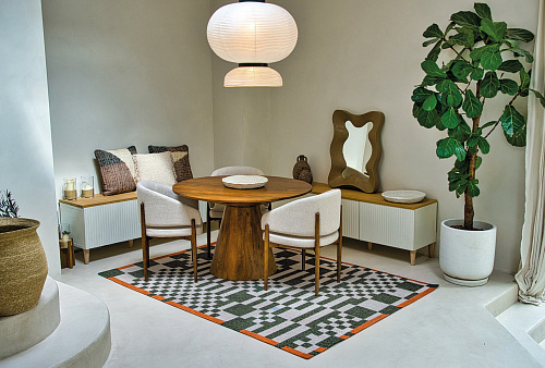 سجادة أخضر داكن