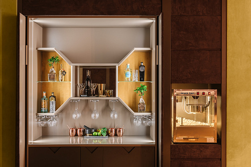 Classic Home Bar
