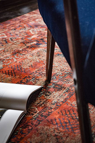 سجادة «سيغنتشر أحمر»