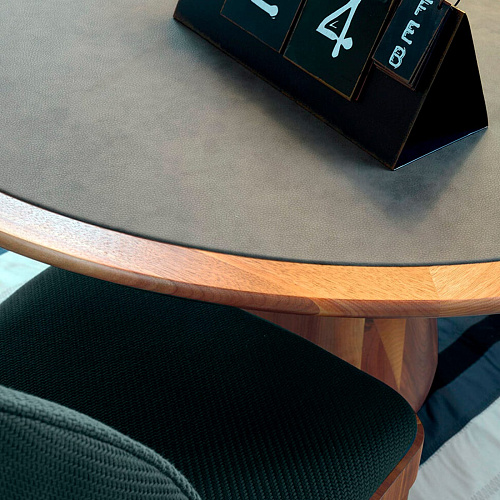Convivio Dining Table